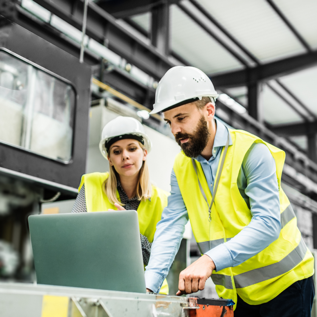 TCO_How to choose the right ERP for your manufacturing business_OneKloudX TCO_How-to-choose-the-right-ERP-for-your-manufacturing-business_OneKloudX.